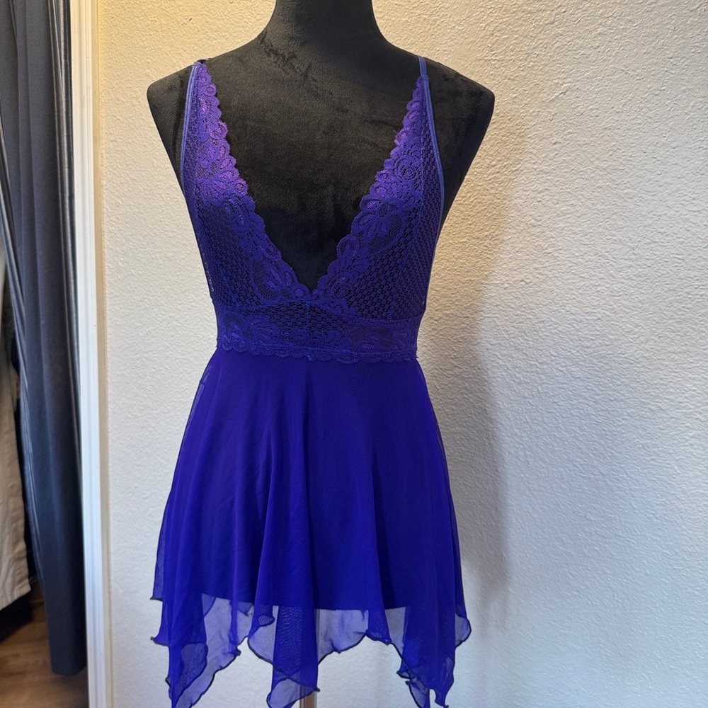 Purple Lace V-Neck lingerie